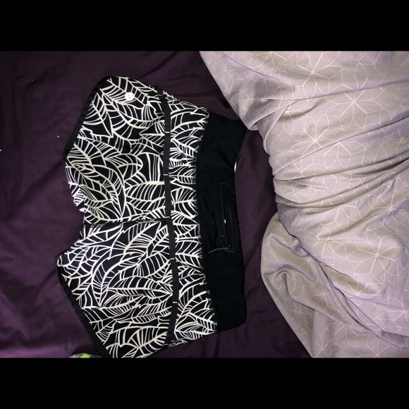 Lulu shorts - Picture 1 of 2